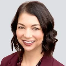 Hillary Schuler-Jones Headshot