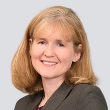 Stacey Alderson Headshot