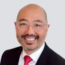 Victor Shin Headshot